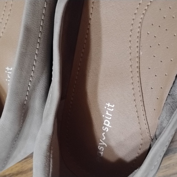 Easy Spirit - Picture 5 of 5